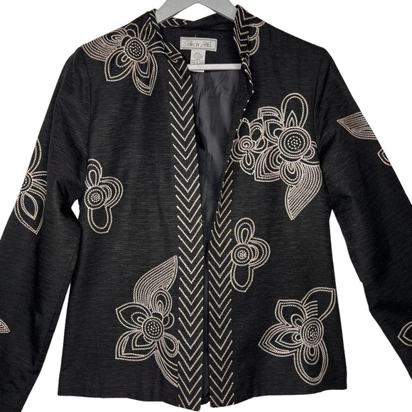 Birch Hill Black Silk Blend Embroidered Blazer Pockets Size M Single Button - Picture 9 of 9